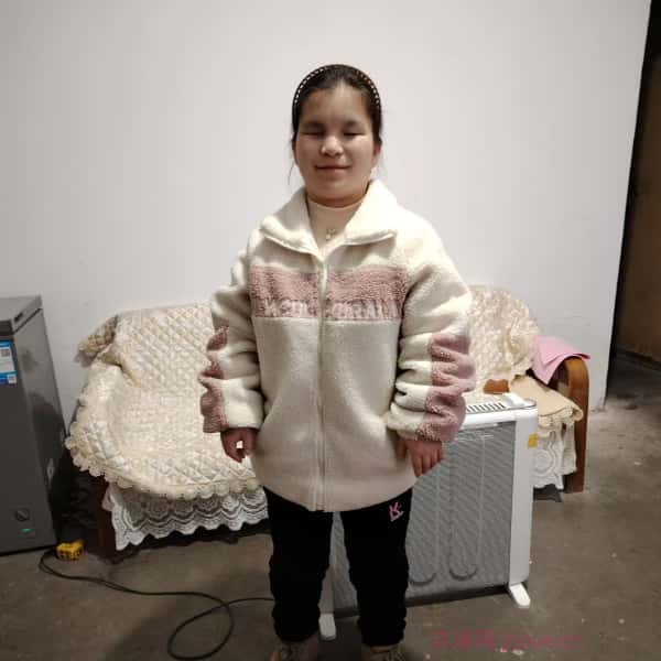 湖北23岁单身美女真诚找对象-塔城征婚网