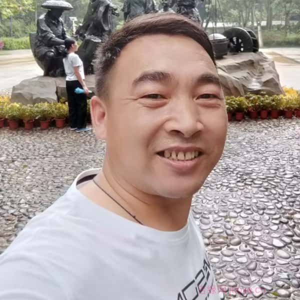 黑龙江43岁单身帅哥真诚找对象-塔城征婚相亲网