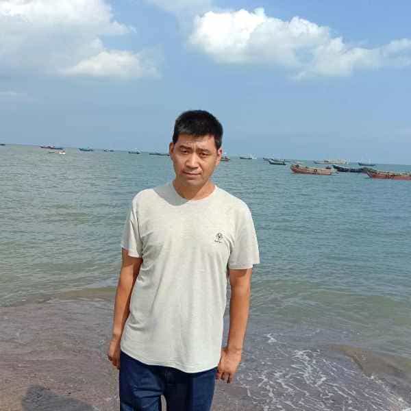 44岁岁辽宁单身帅哥 - 塔城吉缘网