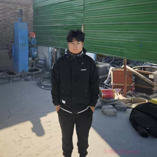 33岁岁河北单身帅哥 - 塔城吉缘网