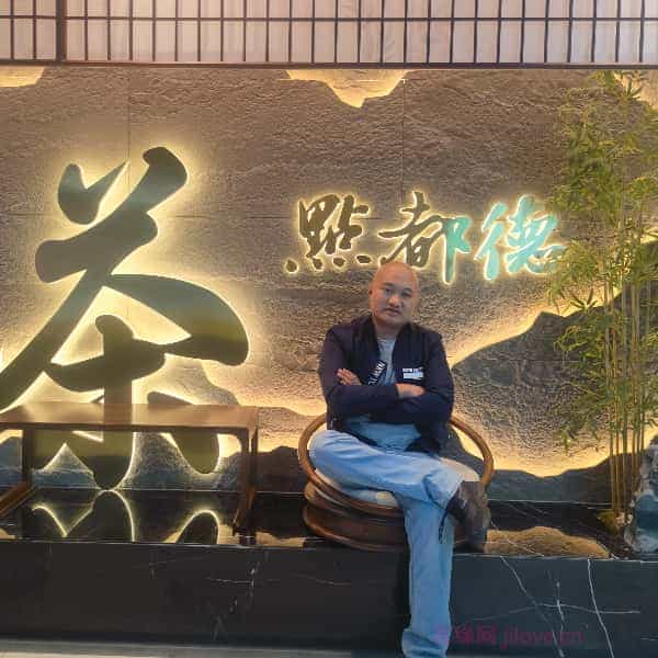 36岁岁广东单身帅哥 - 塔城吉缘网