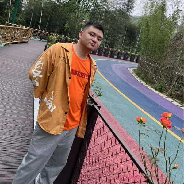 28岁岁湖南单身帅哥 - 塔城吉缘网